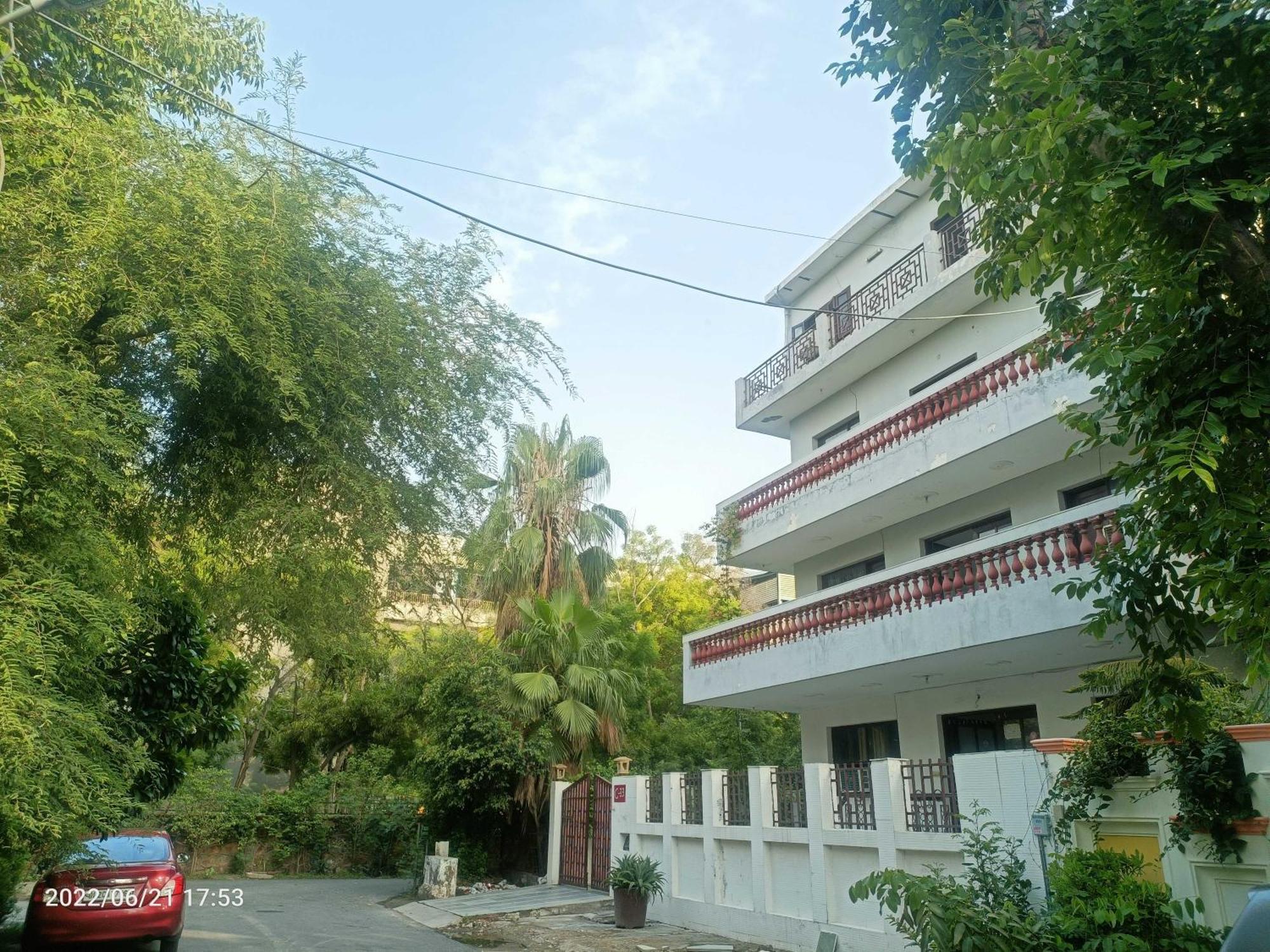 Oyo Metro View Residency Near Snow World Hotell Noida Eksteriør bilde